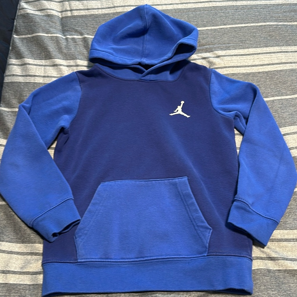 Boys Nike Jordan sweatsuit